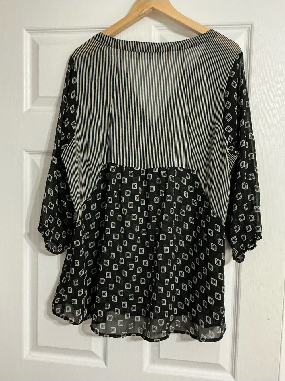 Black Plus Size Sheer Geometric Mixed Print V-Neck Tunic Blouse - Picture 2 of 9
